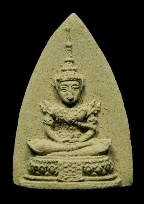 ถูกสุด สะดุดใจ...พระแก้วมรกตไตรภาคีเจ้าคุณนรฯ ยุวพุทธิกสมาคม จ.ชลบุรี ปี 2515 พิมพ์เล็ก ผงใบตอง เกศา