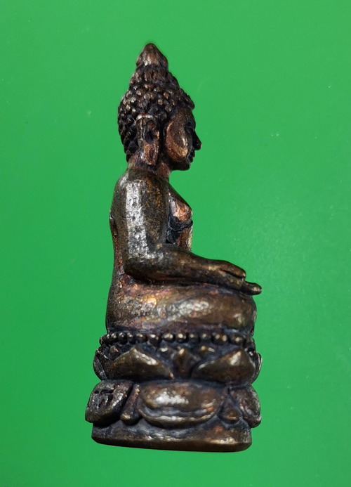 พระกริ่งไพรีพินาศ ญสส. ครบรอบ 90 พระชันษา เนื้อนวะโลหะผิวไฟ ปี 2546