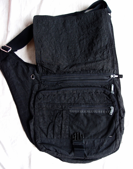 กระเป๋าสะพาย HEDGREN ของแท้ Urban Bag สีดำ สวยแจ่ม
