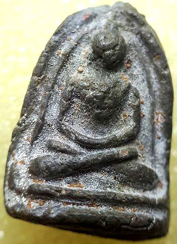 *พระกรุวัดท้ายตลาด พิมพ์หยดแป้งจิ๋วสมาธิข้างเส้น เนื้อใบลาน(3)*