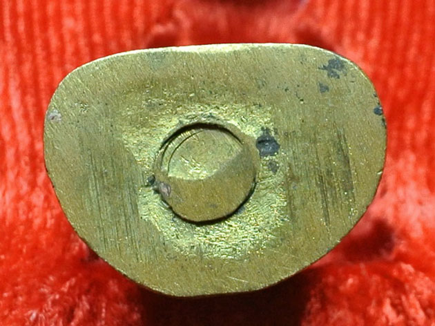 รูปหล่อ ลพ.เงิน รุ่นช้างคู่ปี26 วัดท้ายน้ำ พิจิตร