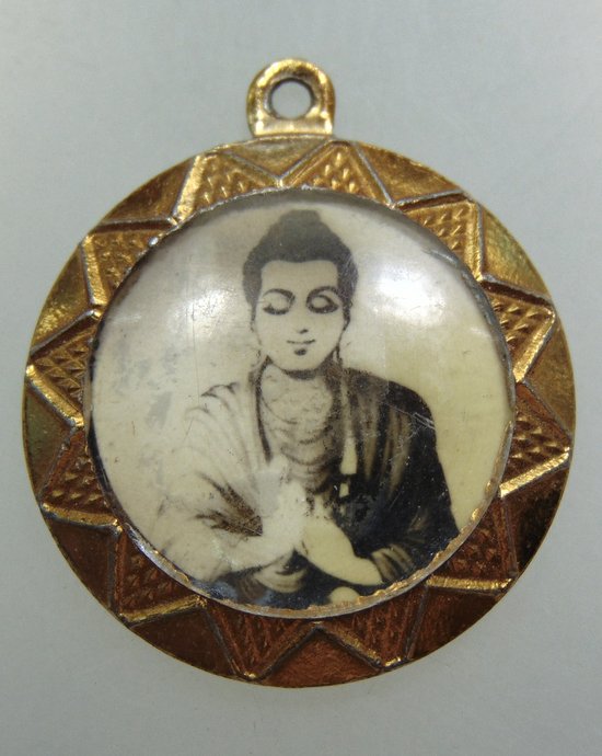 ล็อคเก็ตพระพุทธเจ้า (หลวงพ่อผินะ อธิฐานจิต)