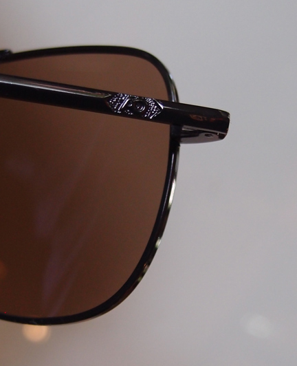 แว่นตา AO American Optical USA STYLE เฟรมสีดำ ขาตรง เลนส์สีเทาดำ ของใหม่ครับ