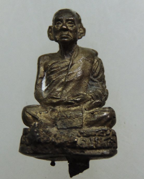 รูปหล่อหลวงพ่อคง ยโสธโร (พระอาจารย์ทองคง) วัดนอกวิสัยใต้ อ.สวี จ.ชุมพร