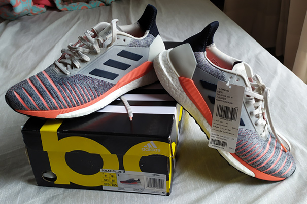 รองเท้า ADIDAS Solar Glide M ของแท้ เบอร์ US 9 ของใหม่ยังไม่ใช้งาน พร้อมกล่อง