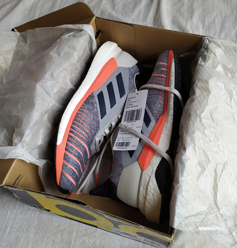 รองเท้า ADIDAS Solar Glide M ของแท้ เบอร์ US 9 ของใหม่ยังไม่ใช้งาน พร้อมกล่อง