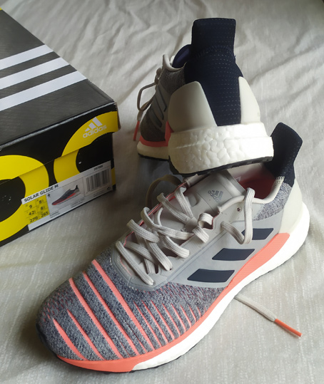 รองเท้า ADIDAS Solar Glide M ของแท้ เบอร์ US 9 ของใหม่ยังไม่ใช้งาน พร้อมกล่อง