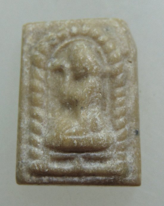 นางกวักหลวงพ่อกวย