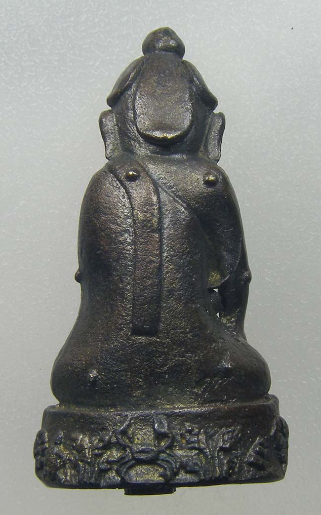 พระอุปคุต หรือพระกริ่งบัวเข็ม วัดคุ้งตำหนัก เพชรบุรี หลวงพ่ออุตตมะ จัดสร้าง ปลุกเสกตำหรับวิชาสายพระม