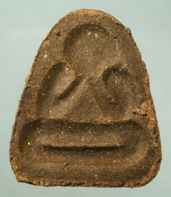 ปิดตา หลังแบบ สายวัดเครือวัลย์