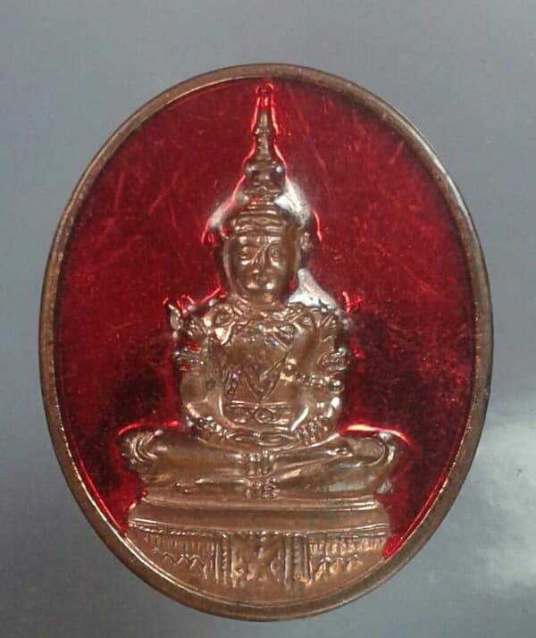 เหรียญพระแก้วมรกต ๕๐ ปีครองราชย์ ปี ๓๙ กะไหล่ลงยา    เคาะเดียวครับ