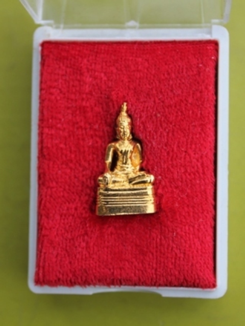 ((เคาะเดียวแดง)) รูปหล่อหลวงพ่อสุโขทัย วัดไตรมิตร (กล่องเดิม)