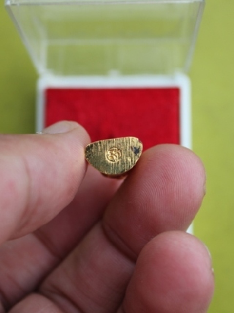 ((เคาะเดียวแดง)) รูปหล่อหลวงพ่อสุโขทัย วัดไตรมิตร (กล่องเดิม)