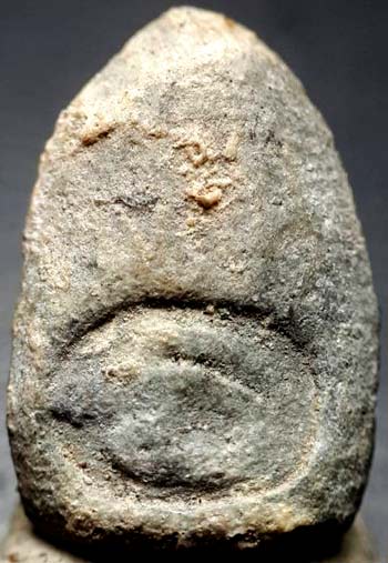 *พระกรุวัดท้ายตลาด พิมพ์หยดแป้งจิ๋วสมาธิข้างเส้น เนื้อใบลาน(2)*