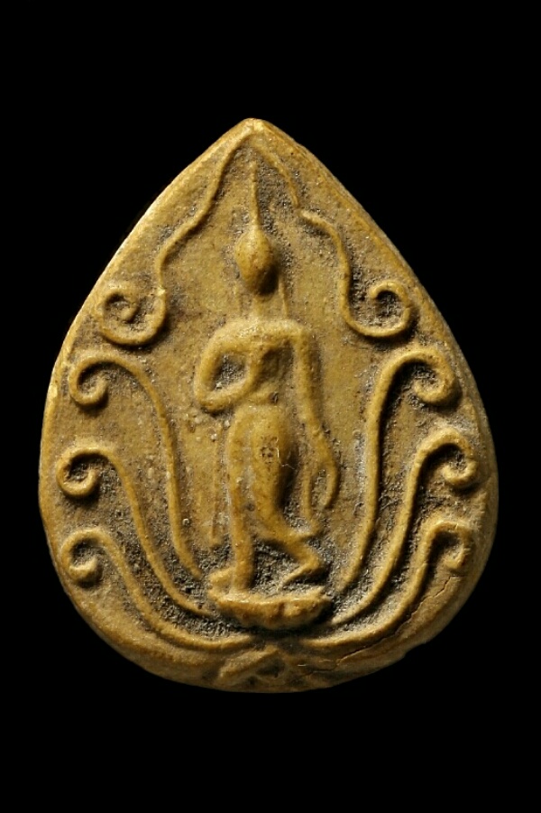 พระลีลาเปลวเพลิง เนื้อผง หลวงพ่ออ่ำ วัดชีปะขาว จ สุพรรณบุรี