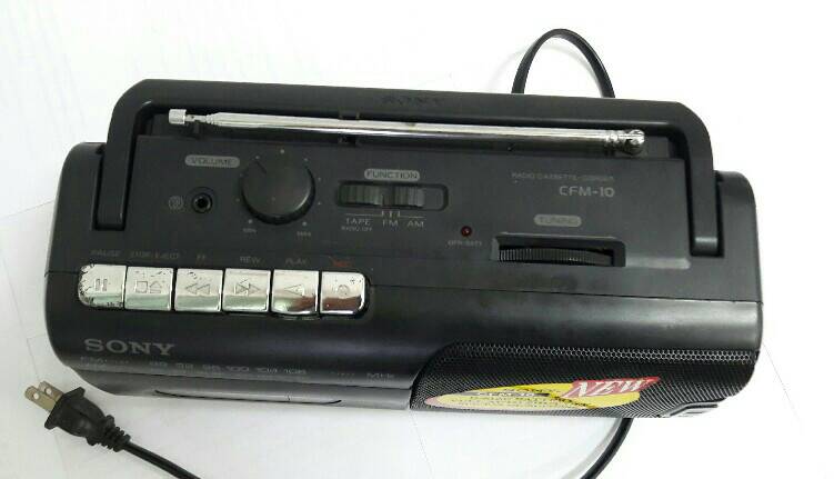 วิทยุเทป Sony CFM-10 ใช้งานได้ปกติทุกระบบ เทปเล่นได้ กรอได้ อัดได้ วิทยุ FM AM เคาะเดียว