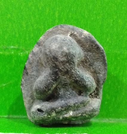 *เคาะเดียวปิด* พระปิดตา เนื้อดิน หนาๆ ล่ำๆ ไม่ทราบที่ ไม่รู้ที่  ครับ