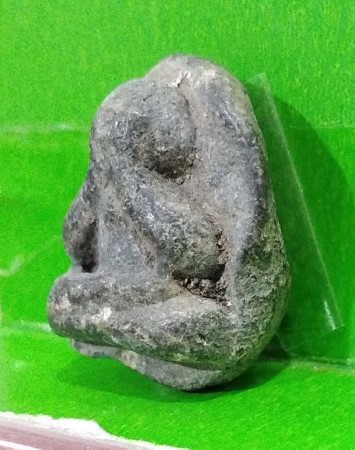 *เคาะเดียวปิด* พระปิดตา เนื้อดิน หนาๆ ล่ำๆ ไม่ทราบที่ ไม่รู้ที่  ครับ