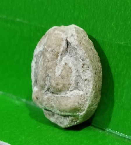 *เคาะเดียวปิด * พระปิดตาเนื้อผงอิทธิเจ พิมพ์เม็ดบัว รุ่นแรก หลวงพ่ออุตตมะ วัดวังก์วิเวการาม 