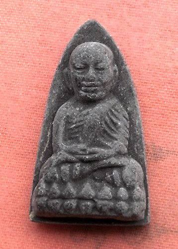 เริ่ม 10 บาท กับ พระเนื้อผง หลวงปู่ทวด  ..B580