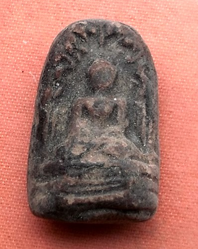 เริ่ม 10 บาท กับ พระเนื้อดิน  ..B687