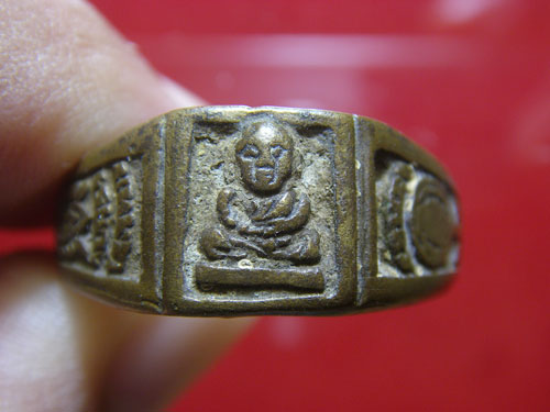 แหวนหลวงพ่อเงิน วัดบางคลาน พิจิตร