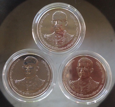 เหรียญร.๑๐ พระราชพิธีบรมราชาภิเษก ปี2562 ชนิด20บาท พร้อมตลับสวยๆ 3เหรียญ(มูลค่ารวม60บาท) ชุดที่12