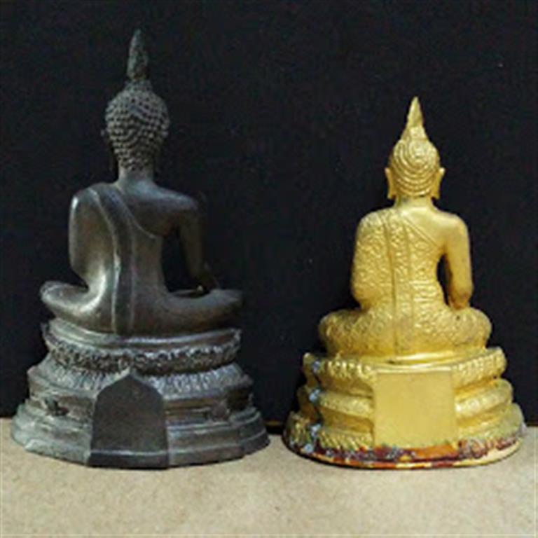 พระบูชาเล็ก 2องค์ ไม่ทราบที่