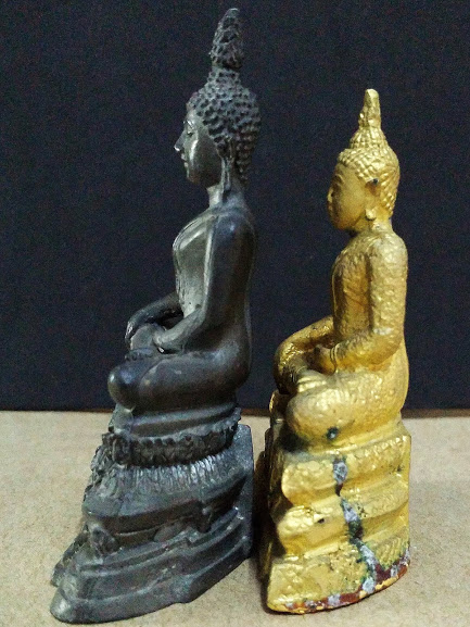 พระบูชาเล็ก 2องค์ ไม่ทราบที่
