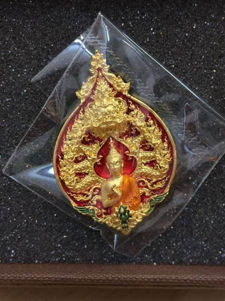 พระวิมุจลินท์นาคราช เนื้อชุบทองลงยาแดง หลวงพ่อวิจิตร สำนักปฎิบัติธรรมพุทธบูชา นครปฐม