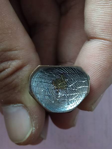 พระหล่อรูปเหมือน หลวงพ่อคูณ ก้นลายนิ้วมือ หลวงพ่อ รุ่น อายุวัฒนมงคล 90 ปี ออกวัดบ้านไร่ ปี 57 เนื้อ 