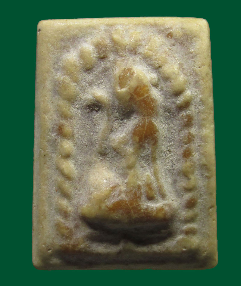 นางกวักหลวงพ่อกวย วัดโฆสิตาราม  จ.ชัยนาท 