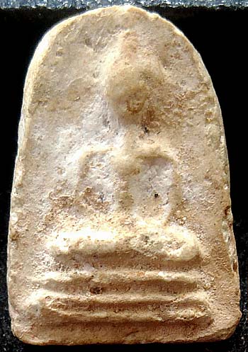 *พระผงกรุวัดเงินคลองเตย พิมพ์เล็บมือสมาธิ ฐานสามชั้น*