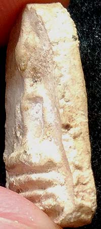 *พระผงกรุวัดเงินคลองเตย พิมพ์เล็บมือสมาธิ ฐานสามชั้น*