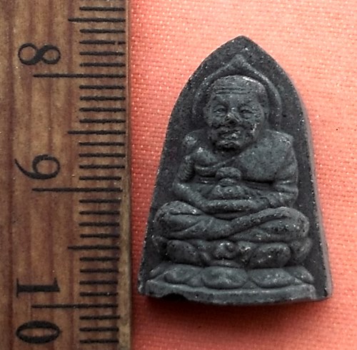 เริ่ม 10 บาท กับ พระเนื้อผงหลวงปู่ทวด   ..B554