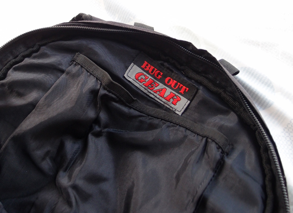 เป้ BUG OUT - GEAR ของแท้ ดำ/น้ำเงินอมเทา สวย แข็งแรง ทนทาน สารพัดช่องจุใจ