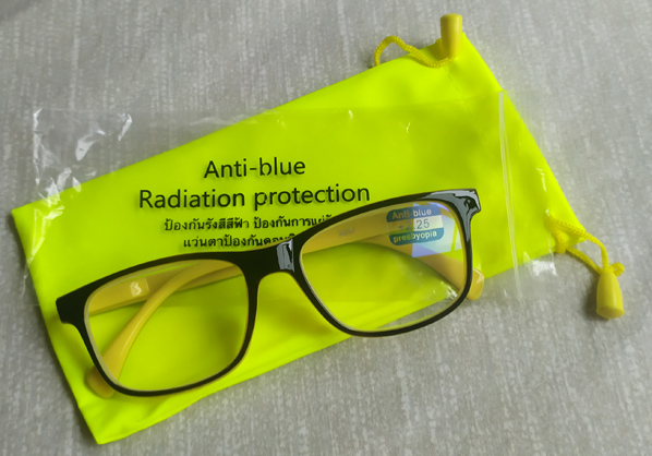 แว่นสายตายาว Anti-blue Radiation protection presbyopia ป้องกันแสงสีฟ้า ปกป้องดวงตา ของใหม่ครับ
