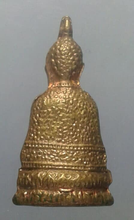 รูปหล่อพระแก้วมรกต ทรงฤดูหนาว เคาะเดียวครับ