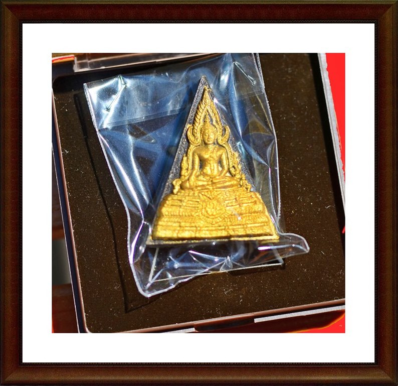 พระพุทธชินราช . หลัง ภ.ป.ร.ทองคำ