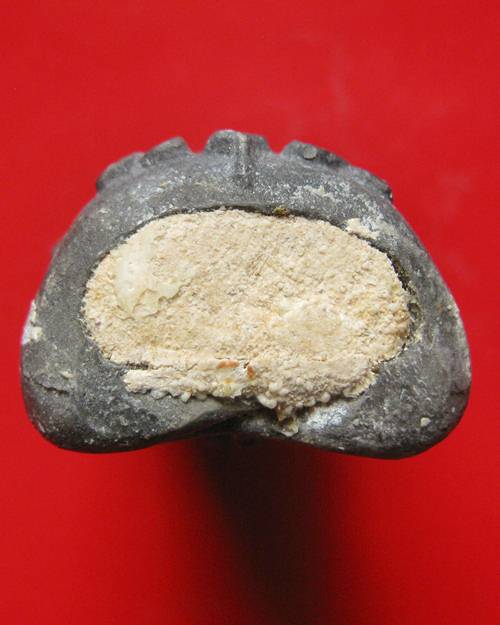 พระปิดตา "รุ่นจักรพรรดิ์มหาพุทธมงคลชัย ปี 2542" วัดราดละโหง จ.อยุธยา 