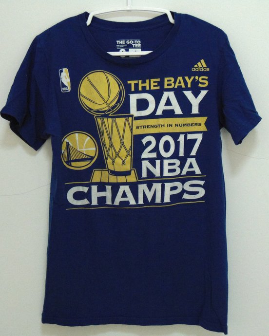 เสื้อยืด ขนาด L