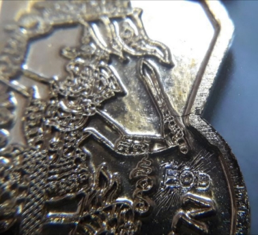 (เคาะเดียว บล็อกแตก) เหรียญ EOD กะหลั่ยทอง รุ่นกตัญญู วัดเดิมบาง หลวงพ่อกวย