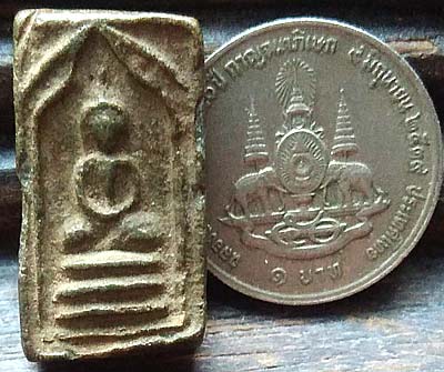 *พระผงกรุวัดนก อ่างทอง พิมพ์สามชั้น หลวงปู่ศุข วัดปากคลองมะขามเฒ่า ปลุกเสก*