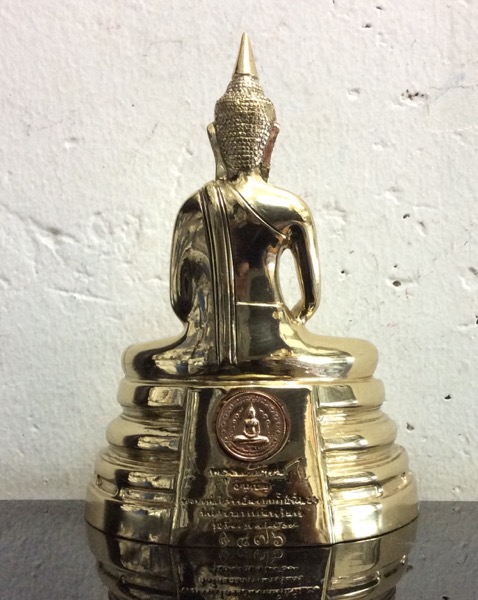 หลวงพ่อโสธร รุ่น10 อัญเชิญขึ้นจากน้ำปีที่250 ขนาดบูชา (สูง6นิ้ว หน้าตัก3.5นิ้ว) พร้อมกล่องเดิม