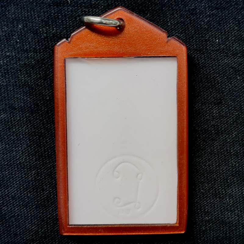 รูปภ่ายเต็มองค์หลวงพ่อกวย วัดโฆสิตาราม จ.ชัยนาท ออกปี 2563 เช่าเองจากวัดครับ