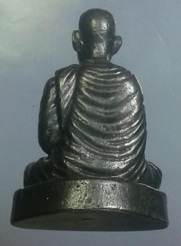 รูปหล่อพระอธิการบุญรวบ วัดในปากทะเล เพชรบุรี เคาะเดียวครับ