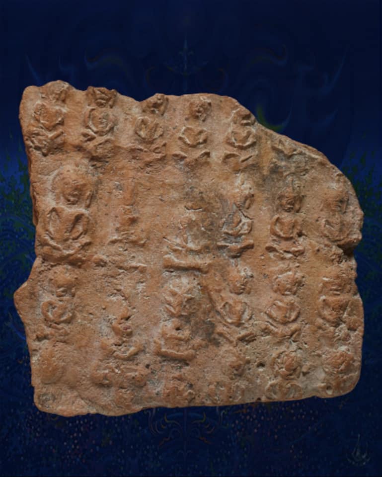 พระแผงนาดูน พิมพ์ยอดขุนพล  นาคปรกจิ๋ว  แตกเดิมในกรุ   กรุใหม่ปี 55  