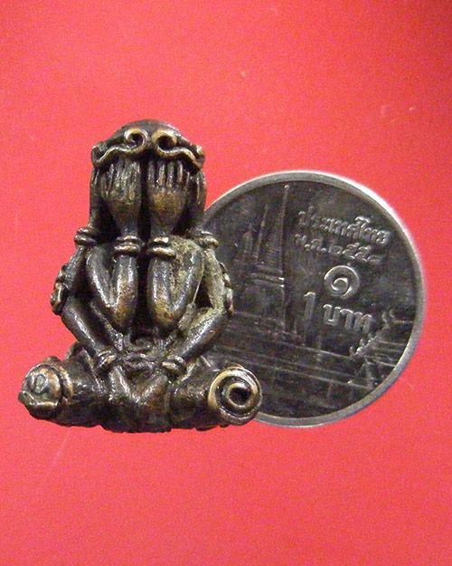 พระปิดตา เนื้อโลหะ ไม่ทราบเกจิ บรรบายตามภาพ