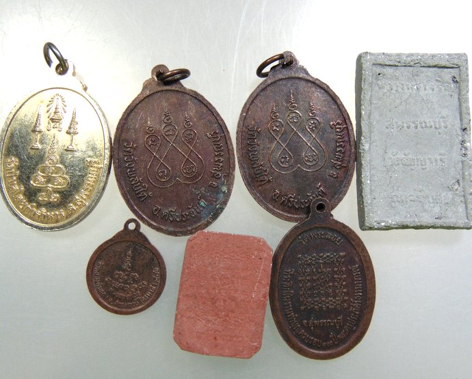 พระเกจิสายสุพรรณบุรี