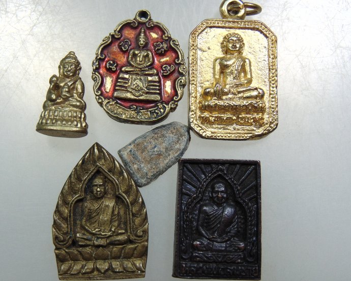 เหรียญหล่อ